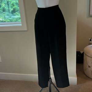 Aritzia crop dress pant